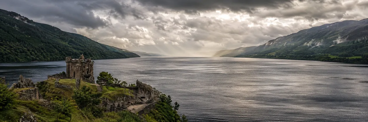 loch ness urquhart castle day trip edinburgh